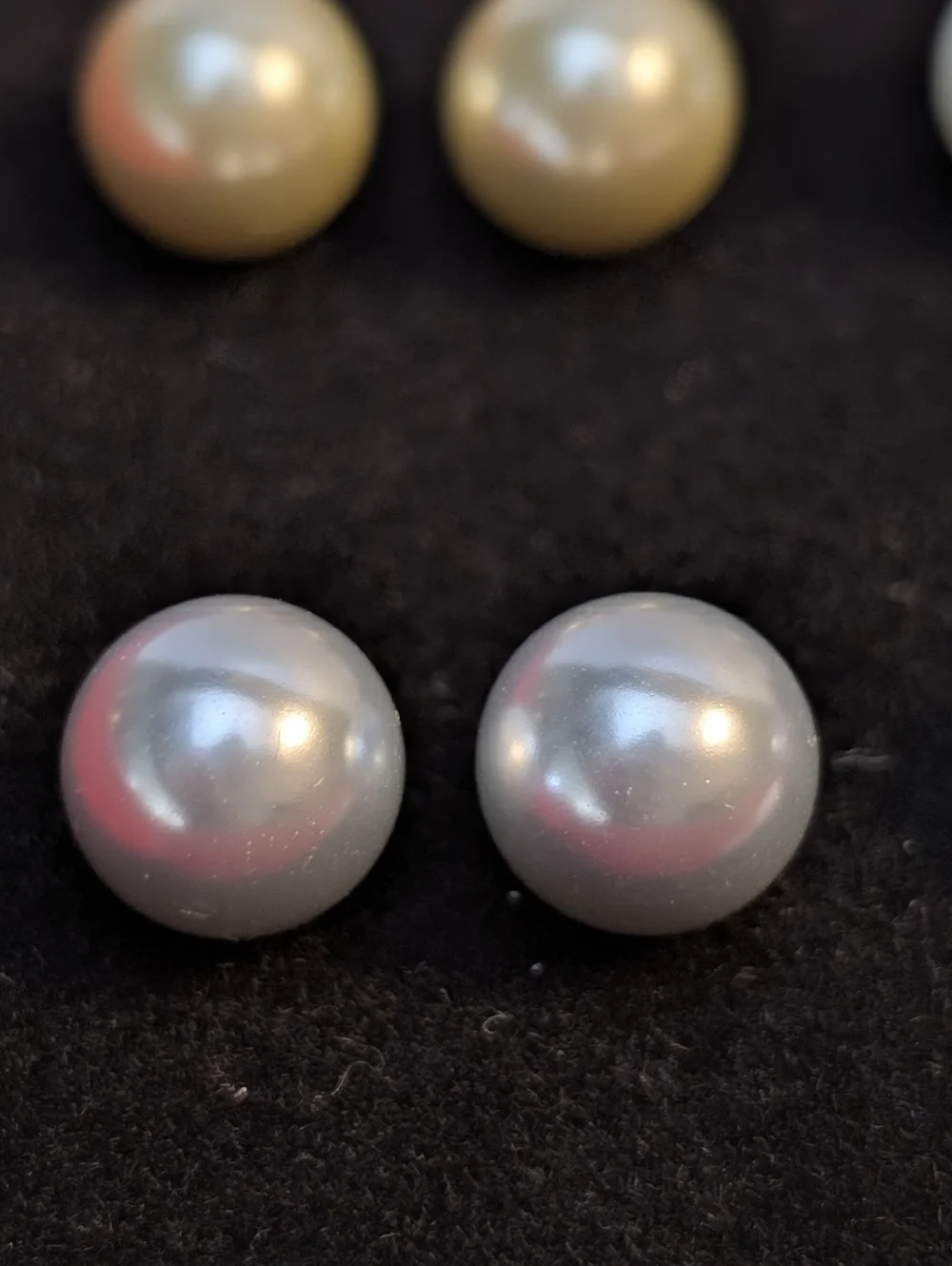KJL Pearl Earring 8 Pair Set - Multicolor Pearlescent - Picture 11 of 11